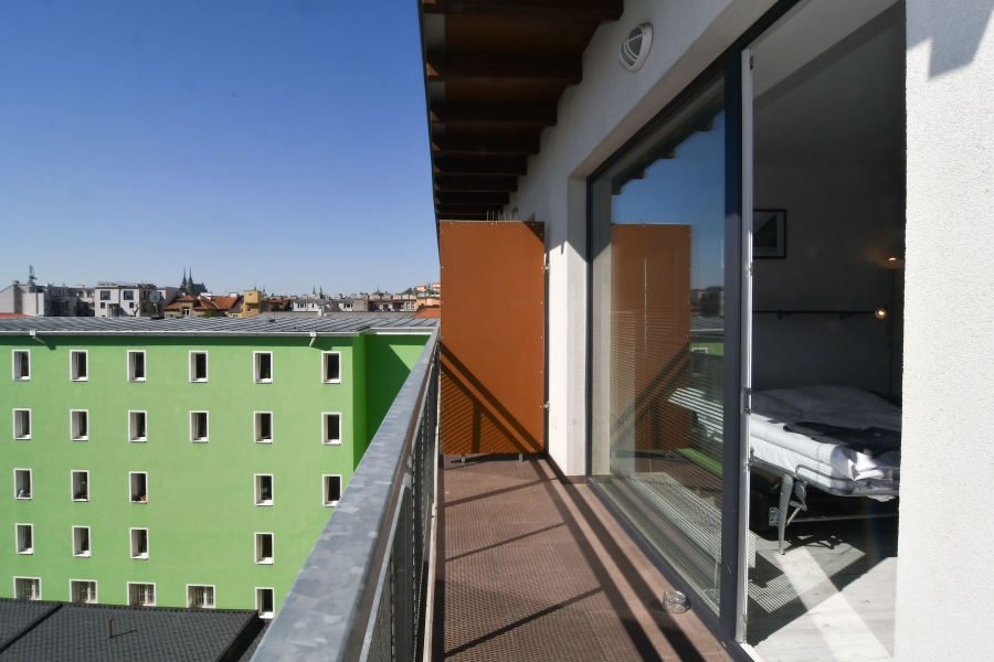 Pronájem bytu 2+kk nebo 3+kk v Brně, 100 m2, s terasou a balkonem