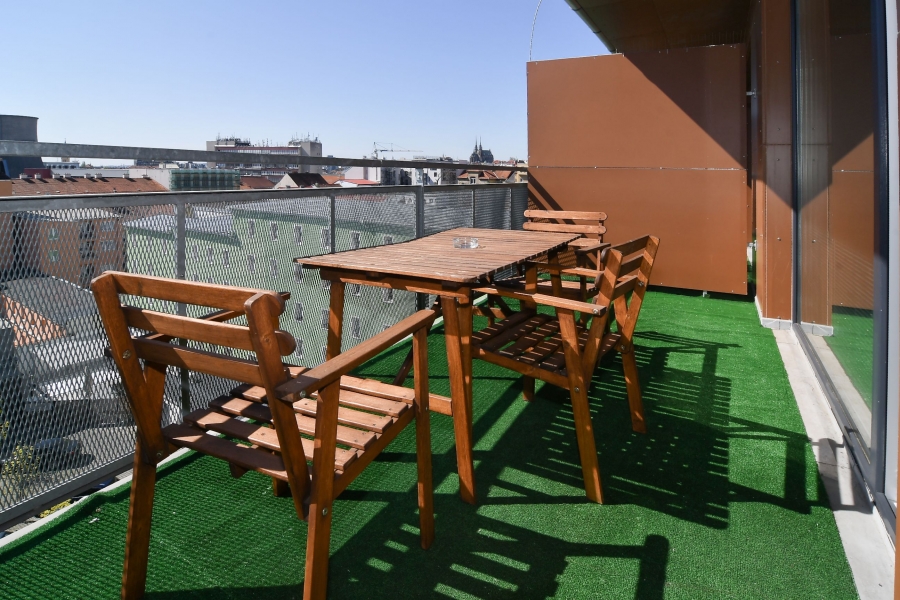 Pronájem bytu 2+kk nebo 3+kk v Brně, 100 m2, s terasou a balkonem