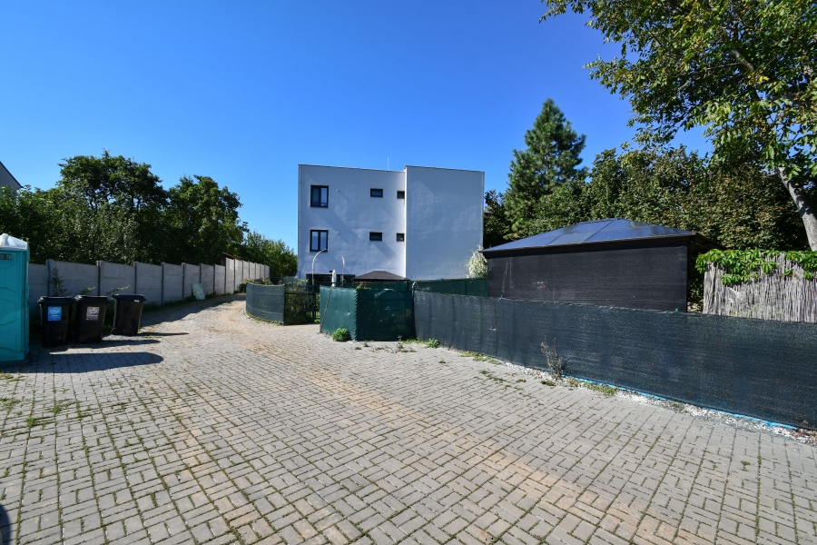 Pronájem zařízeného bytu 3+kk v novostavbě bytového domu v Bílovicích nad Svitavou